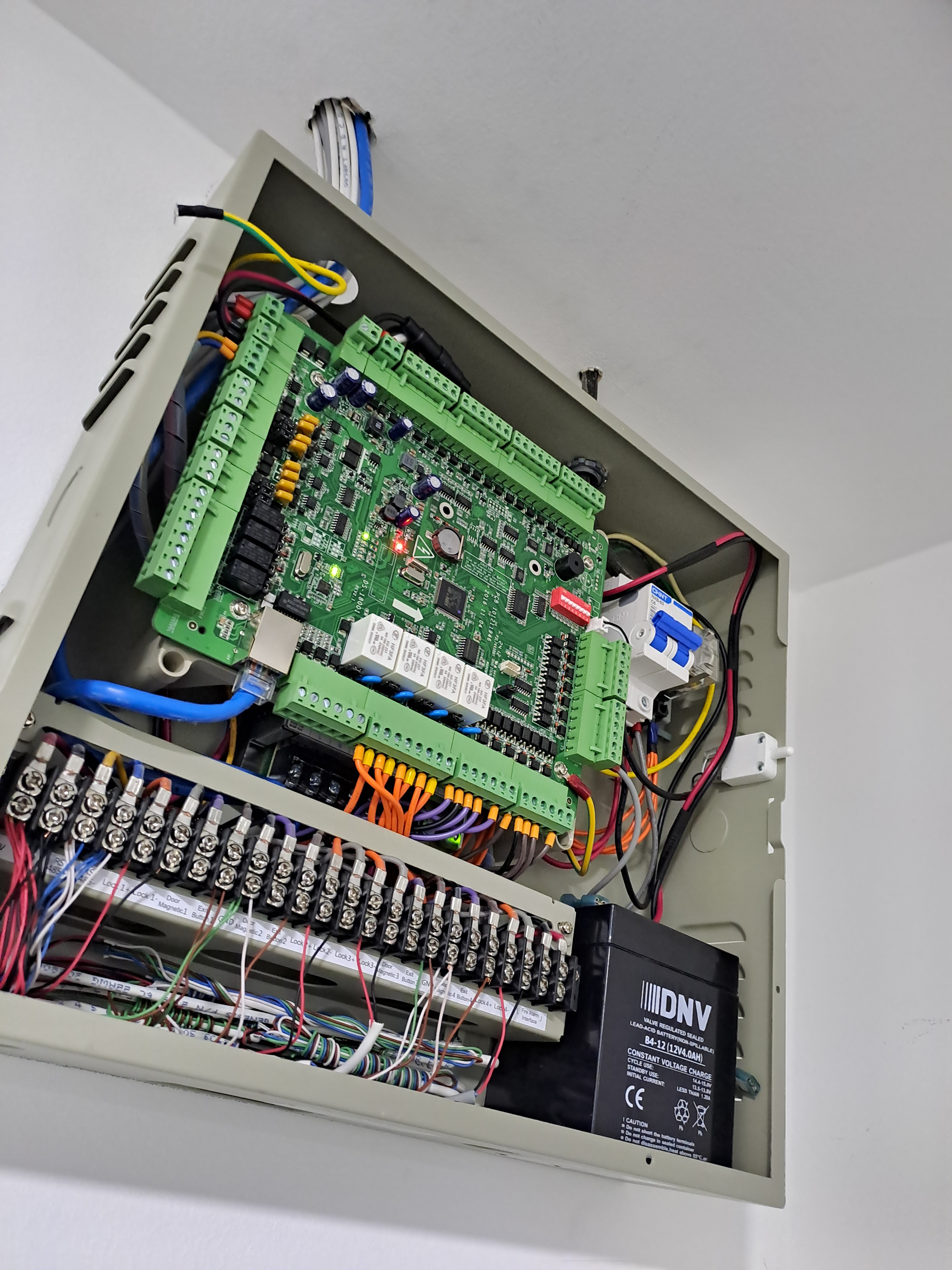 Sistema de alarmas instalado